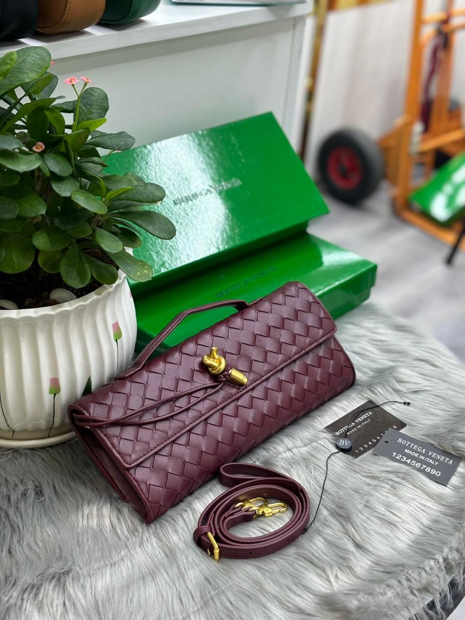 BOTEGA