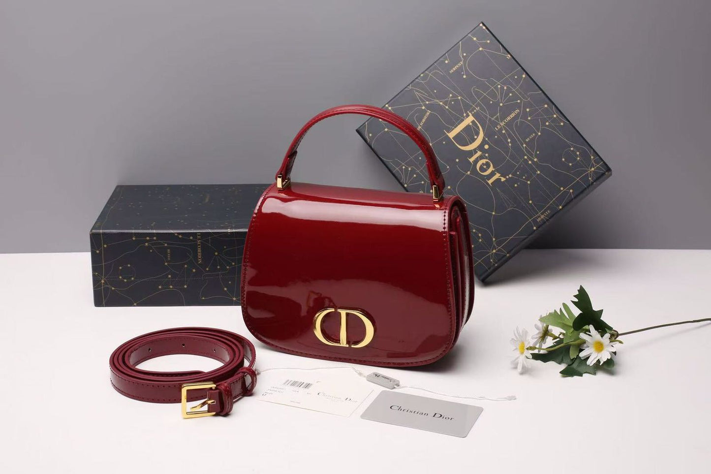 DIOR